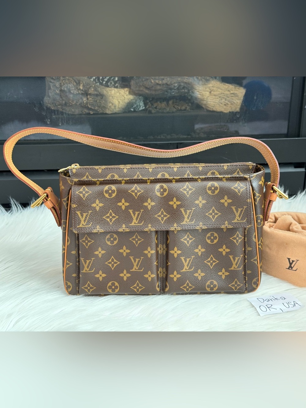 Louis Vuitton Viva cite GM Monogram Canvas Shoulder Bag .
